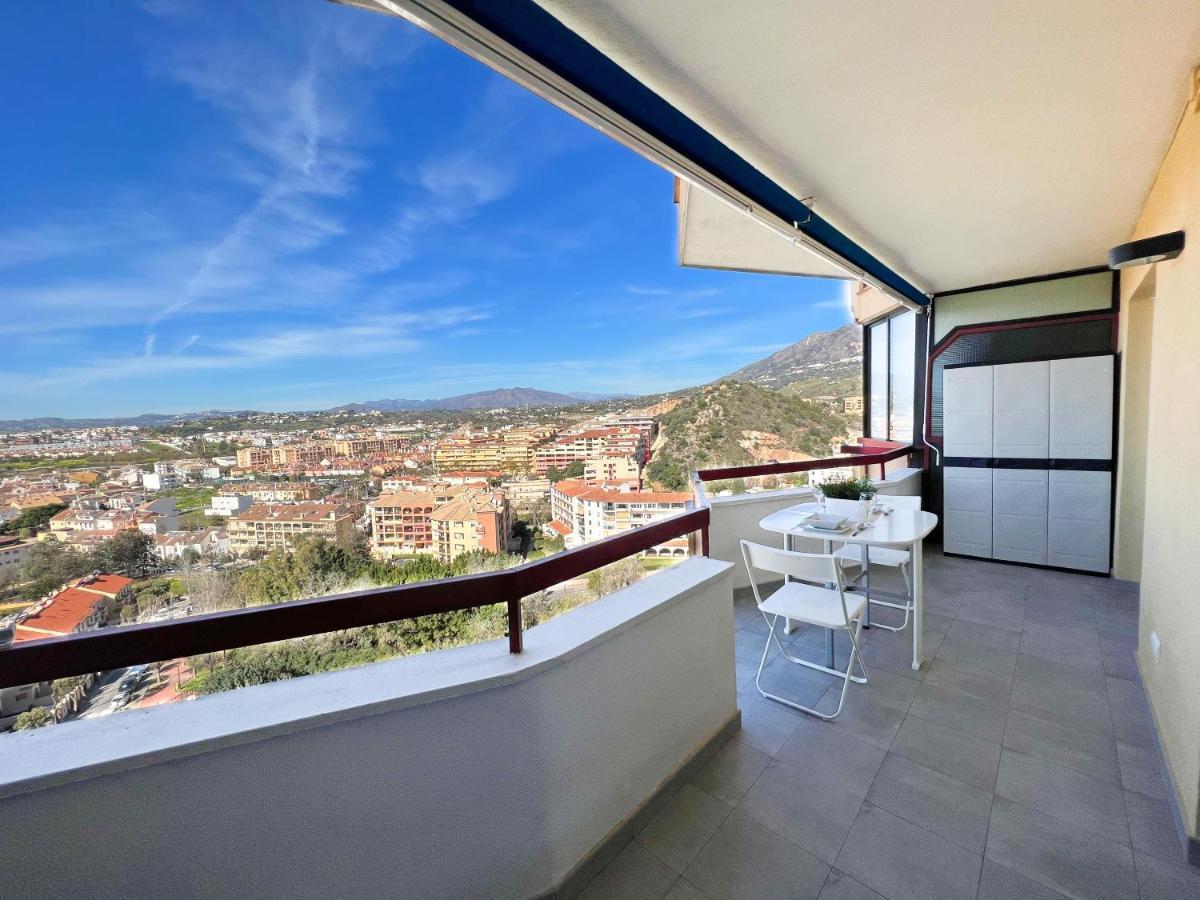 Apartamento A 900 M De La Playa Y Con Vistas Al Mar En Фуэнхирола Экстерьер фото