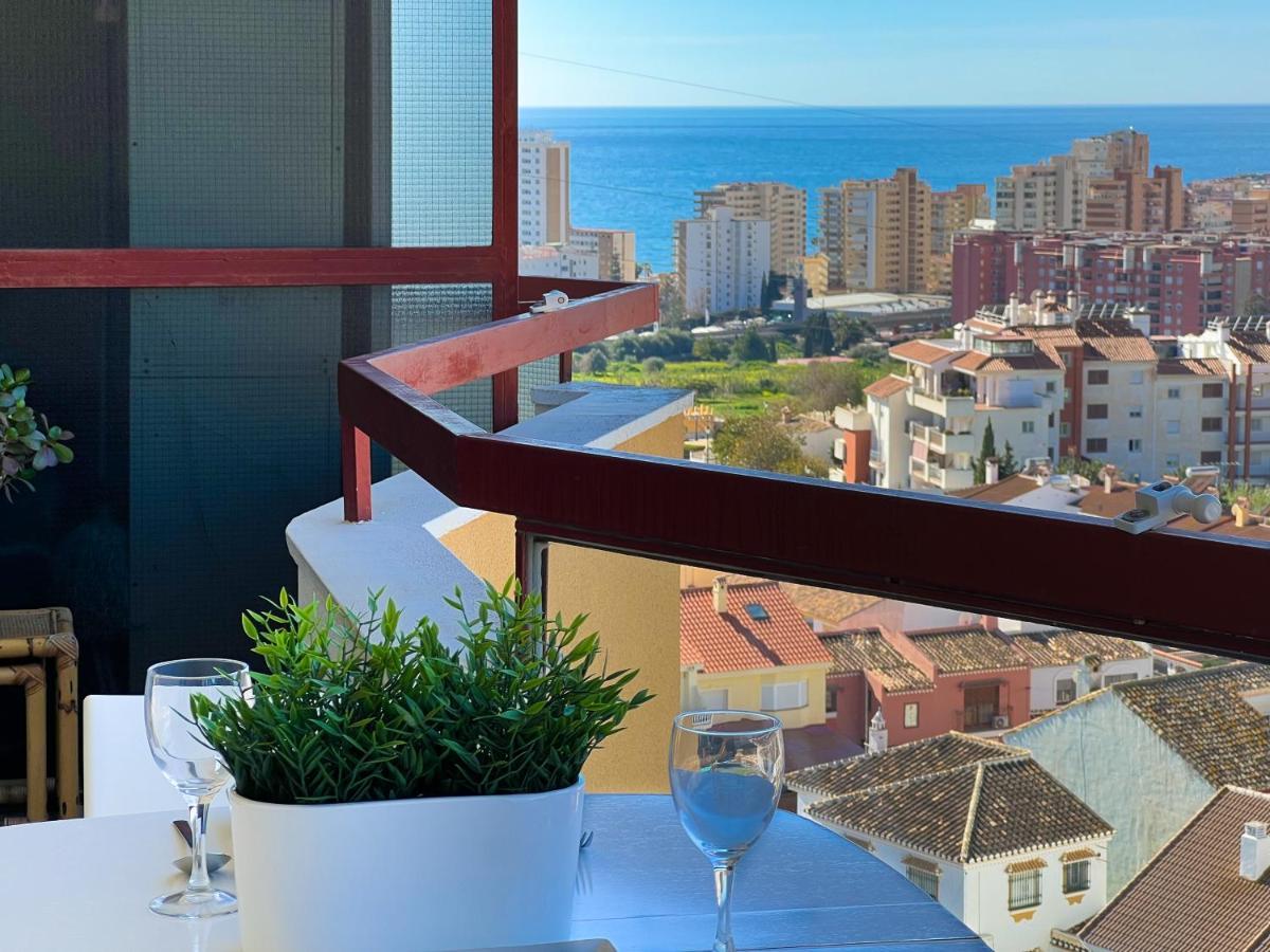 Apartamento A 900 M De La Playa Y Con Vistas Al Mar En Фуэнхирола Экстерьер фото