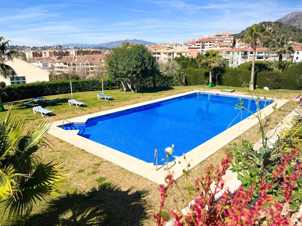 Apartamento A 900 M De La Playa Y Con Vistas Al Mar En Фуэнхирола Экстерьер фото