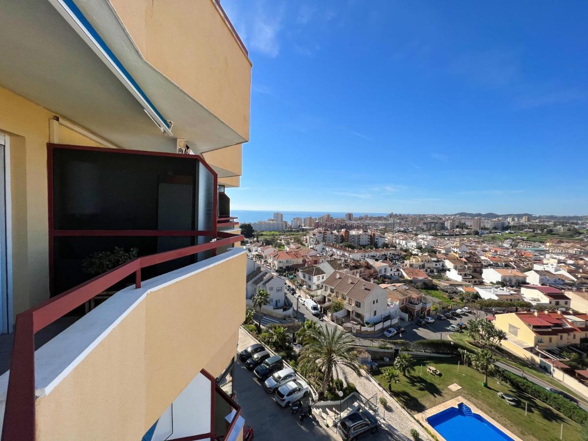 Apartamento A 900 M De La Playa Y Con Vistas Al Mar En Фуэнхирола Экстерьер фото