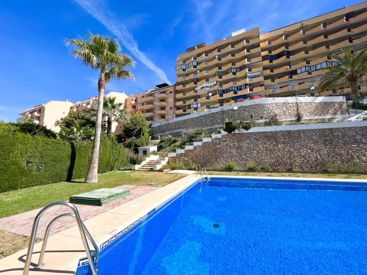 Apartamento A 900 M De La Playa Y Con Vistas Al Mar En Фуэнхирола Экстерьер фото