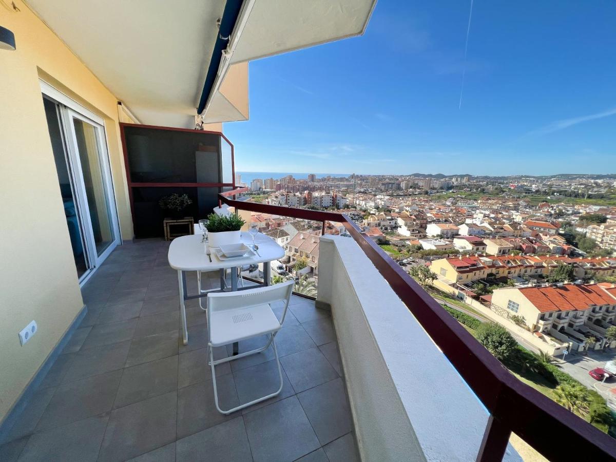 Apartamento A 900 M De La Playa Y Con Vistas Al Mar En Фуэнхирола Экстерьер фото