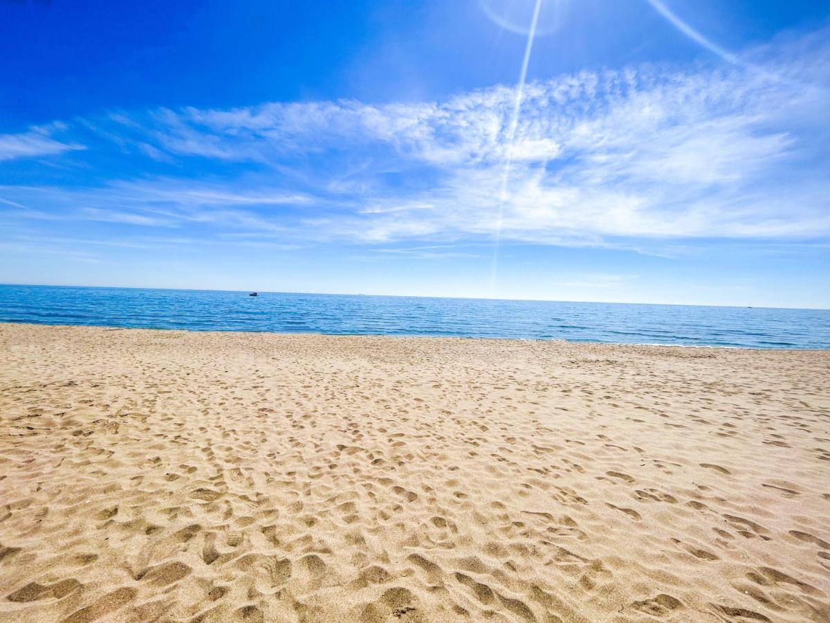 Apartamento A 900 M De La Playa Y Con Vistas Al Mar En Фуэнхирола Экстерьер фото