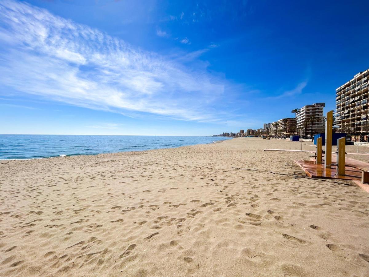 Apartamento A 900 M De La Playa Y Con Vistas Al Mar En Фуэнхирола Экстерьер фото