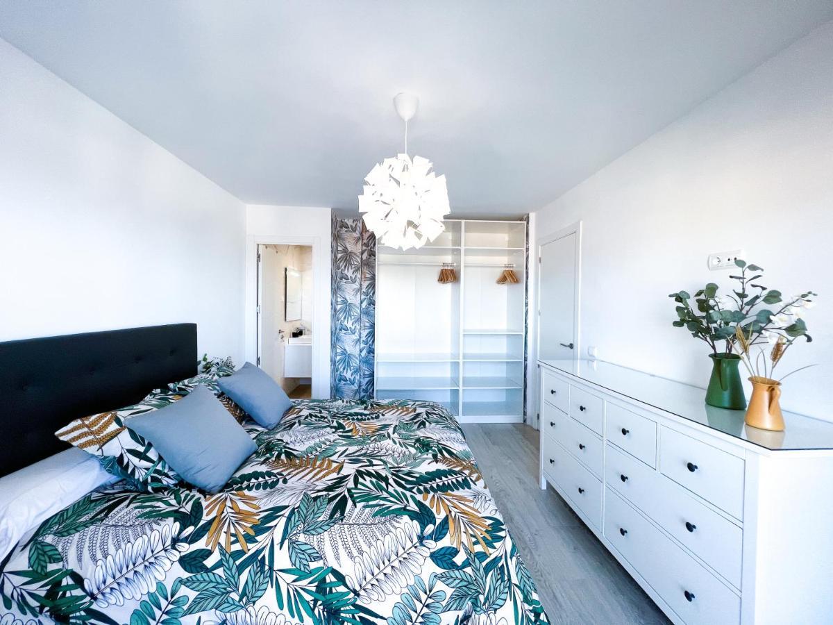 Apartamento A 900 M De La Playa Y Con Vistas Al Mar En Фуэнхирола Экстерьер фото