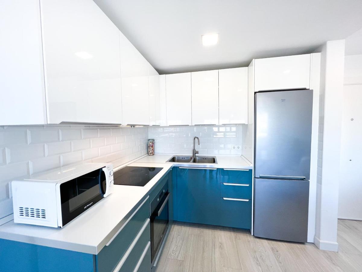 Apartamento A 900 M De La Playa Y Con Vistas Al Mar En Фуэнхирола Экстерьер фото