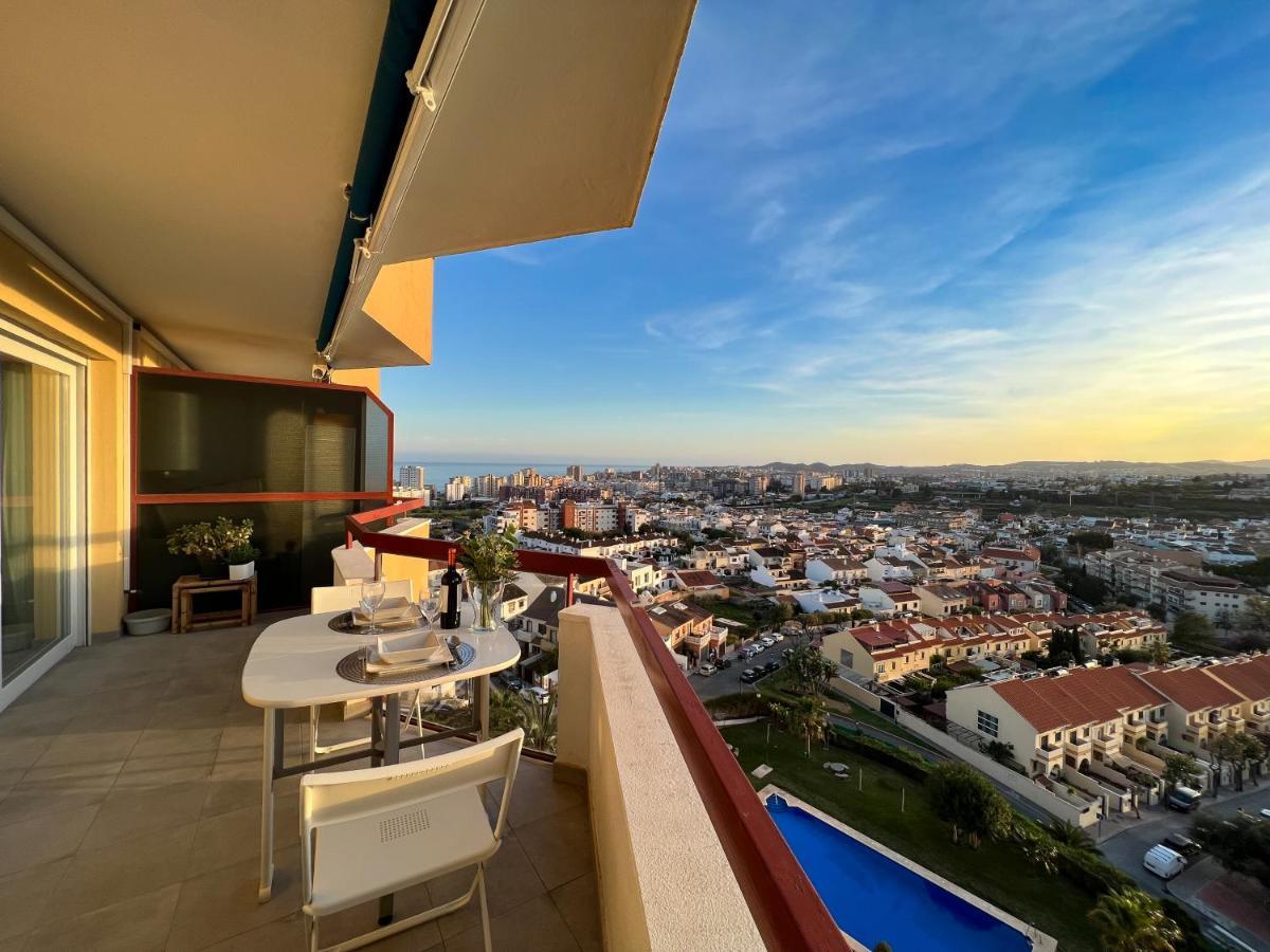 Apartamento A 900 M De La Playa Y Con Vistas Al Mar En Фуэнхирола Экстерьер фото