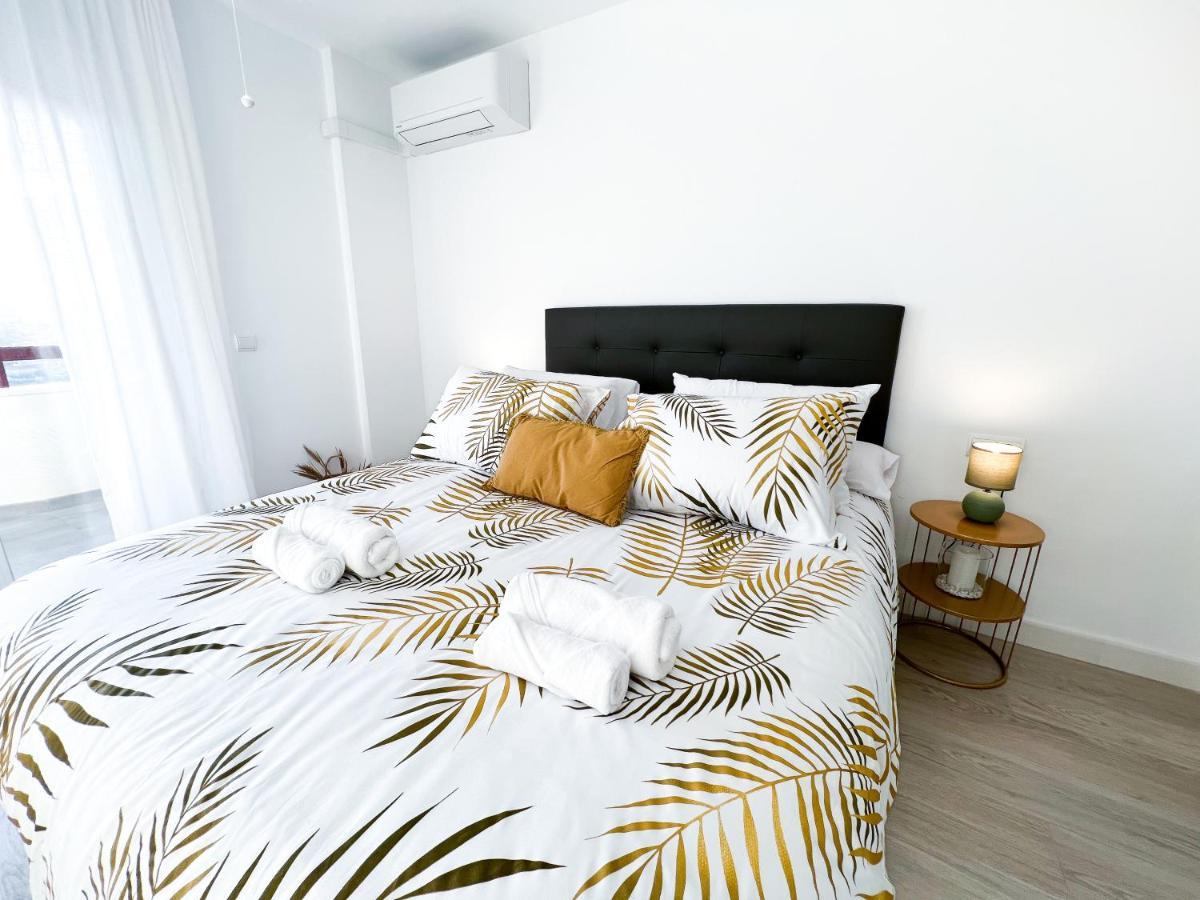 Apartamento A 900 M De La Playa Y Con Vistas Al Mar En Фуэнхирола Экстерьер фото