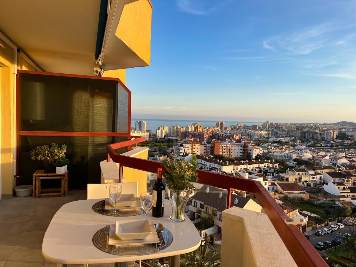 Apartamento A 900 M De La Playa Y Con Vistas Al Mar En Фуэнхирола Экстерьер фото